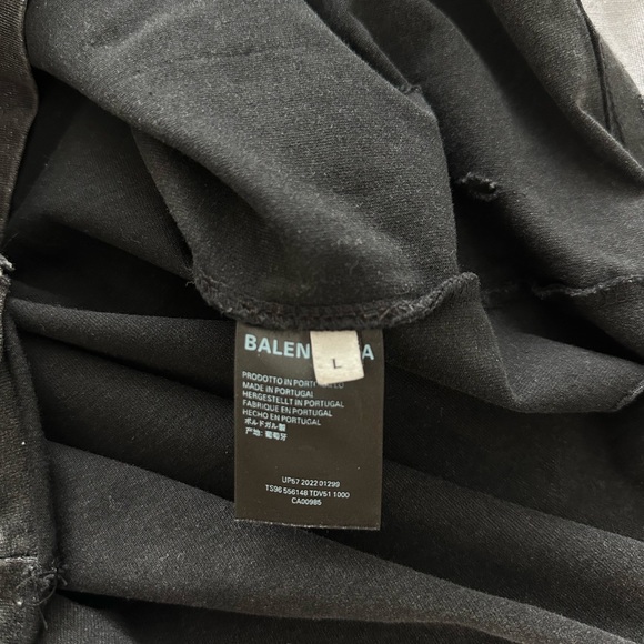 BALENCIAGE distressed tshirt - Picture 4 of 4